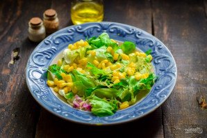 Салат "Средиземноморский" с тунцом Салат "Средиземноморский" с тунцом