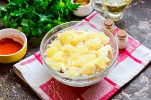 Салат "Викинг" с курицей и ананасами
