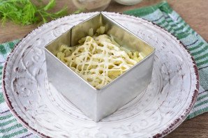 "Селедка под шубой" с морской капустой