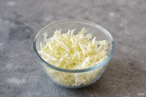 Щи из квашеной капусты с чечевицей