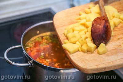 Щи из свежей капусты с нутом