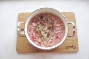 Солянка с солеными грибами