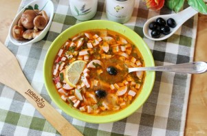 Солянка с солеными грибами