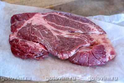 Стейк из говядины со сливочным соусом из голубого сыра 