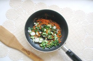 Суп с креветками и лапшой