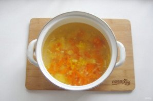 Суп с желтой чечевицей