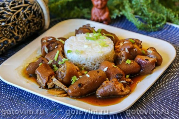 Свиные хвосты, тушенные по-китайски Свиные хвосты, тушенные по-китайски