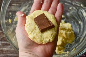 Сырники из творога с шоколадом Сырники из творога с шоколадом