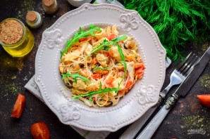 Тайский салат с морепродуктами