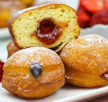 Вкуснейшие воздушные пончики с начинкой (Невероятное тесто!)