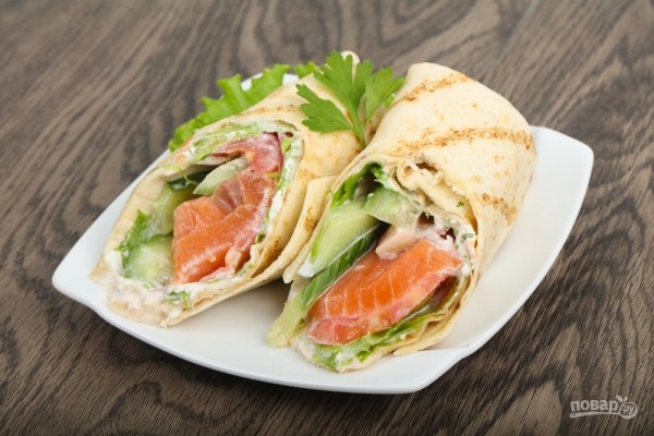 Закуска на скорую руку! 5 быстрых рулетов из лаваша с начинкой        