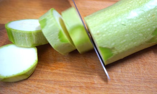 Рецепты закуски из кабачков на зиму, простые и вкусные, пальчики оближешь Рецепты закуски из кабачков на зиму, простые и вкусные, пальчики оближешь