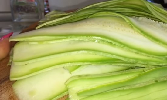 Рецепты закуски из кабачков на зиму, простые и вкусные, пальчики оближешь Рецепты закуски из кабачков на зиму, простые и вкусные, пальчики оближешь