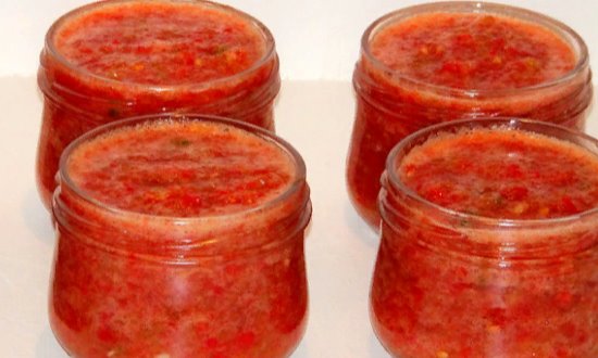  Острая аджика с яблоками на зиму — рецепты приготовления из помидор и перца с варкой