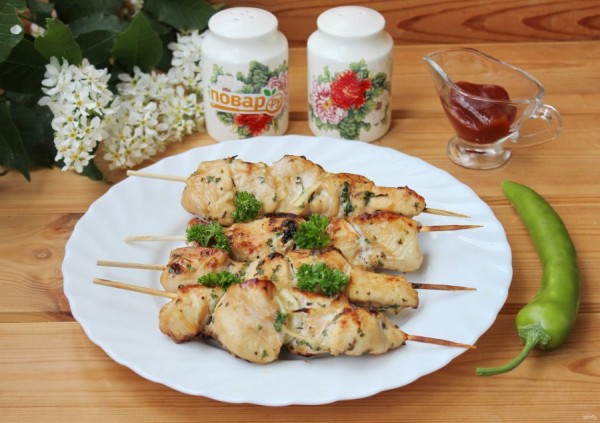 6 рецептов шашлыка из курицы для любителей постного мяса        