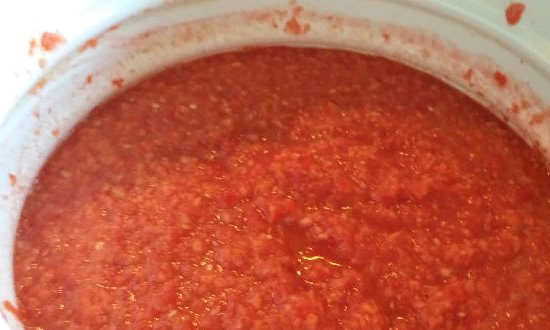  Острая аджика с яблоками на зиму — рецепты приготовления из помидор и перца с варкой