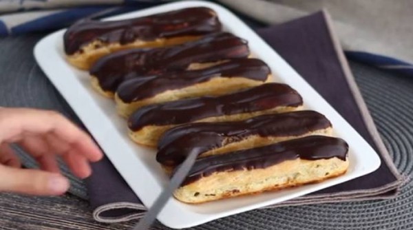 Эклеры, рецепт в домашних условиях с заварным кремом с пошаговыми фотографиями Эклеры, рецепт в домашних условиях с заварным кремом с пошаговыми фотографиями