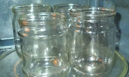  Острая аджика с яблоками на зиму — рецепты приготовления из помидор и перца с варкой