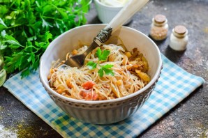 Фунчоза с тунцом Фунчоза с тунцом