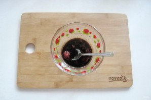 Хек тушеный в соевом соусе