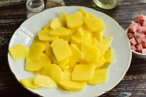 Картошка с карбонатом в духовке Картошка с карбонатом в духовке