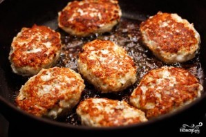 Котлеты куриные с сыром Котлеты куриные с сыром