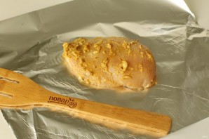 Куриная грудка в фольге в мультиварке