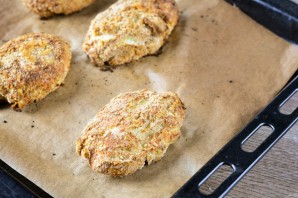 Куриные котлеты с кабачком в духовке