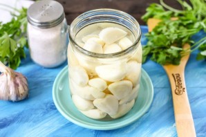 Маринованный чеснок зубчиками без стерилизации