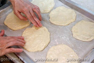 Мини пицца с беконом и жареными лисичками