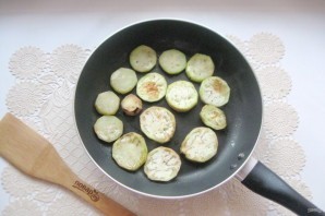 Мясные котлеты с баклажанами