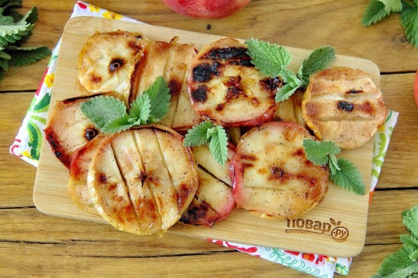 На пикник! Простые закуски, которые вы приготовите на мангале за 10 минут        