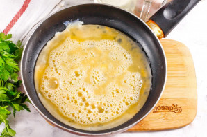 Омлет с вялеными помидорами