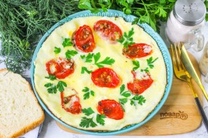 Омлет с вялеными помидорами