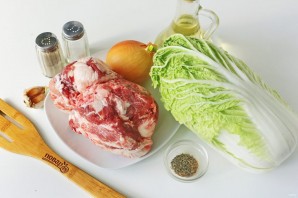 Пекинская капуста тушеная с мясом