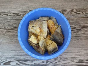 Пикша в сметанном соусе