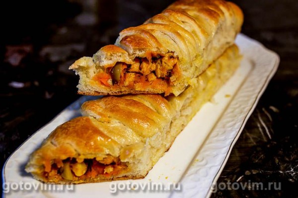 Пироги с курицей, овощами и оливками Пироги с курицей, овощами и оливками