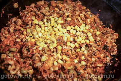 Пироги с курицей, овощами и оливками Пироги с курицей, овощами и оливками