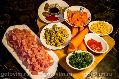 Пироги с курицей, овощами и оливками Пироги с курицей, овощами и оливками