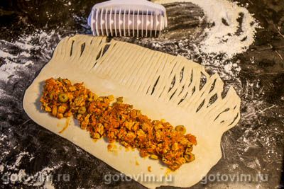 Пироги с курицей, овощами и оливками Пироги с курицей, овощами и оливками