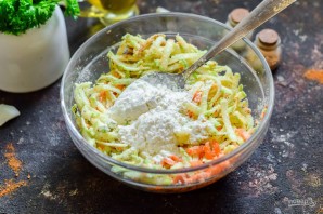 Постный пирог с кабачками