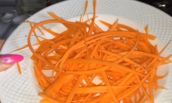 Рецепты закуски из кабачков на зиму, простые и вкусные, пальчики оближешь Рецепты закуски из кабачков на зиму, простые и вкусные, пальчики оближешь