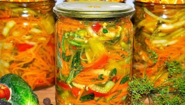 Рецепты закуски из кабачков на зиму, простые и вкусные, пальчики оближешь Рецепты закуски из кабачков на зиму, простые и вкусные, пальчики оближешь