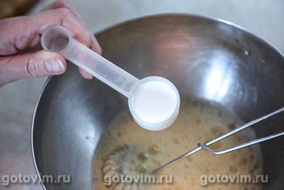 Рулет из индейки с омлетом, сладким перцем и беконом Рулет из индейки с омлетом, сладким перцем и беконом