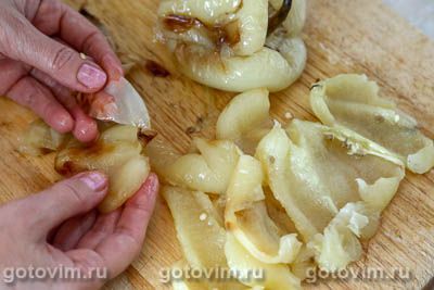 Салат из печеных овощей с грибами и чесночной заправкой Салат из печеных овощей с грибами и чесночной заправкой