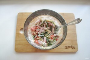 Салат из спаржевой фасоли с ветчиной