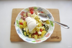 Салат с картошкой и ветчиной