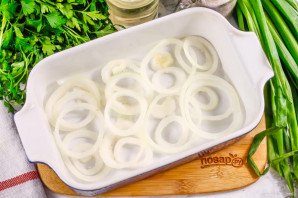 Селедка в майонезе с луком