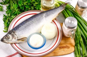 Селедка в майонезе с луком