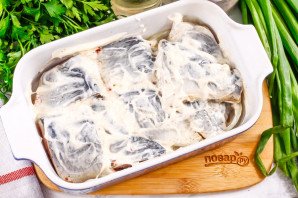 Селедка в майонезе с луком